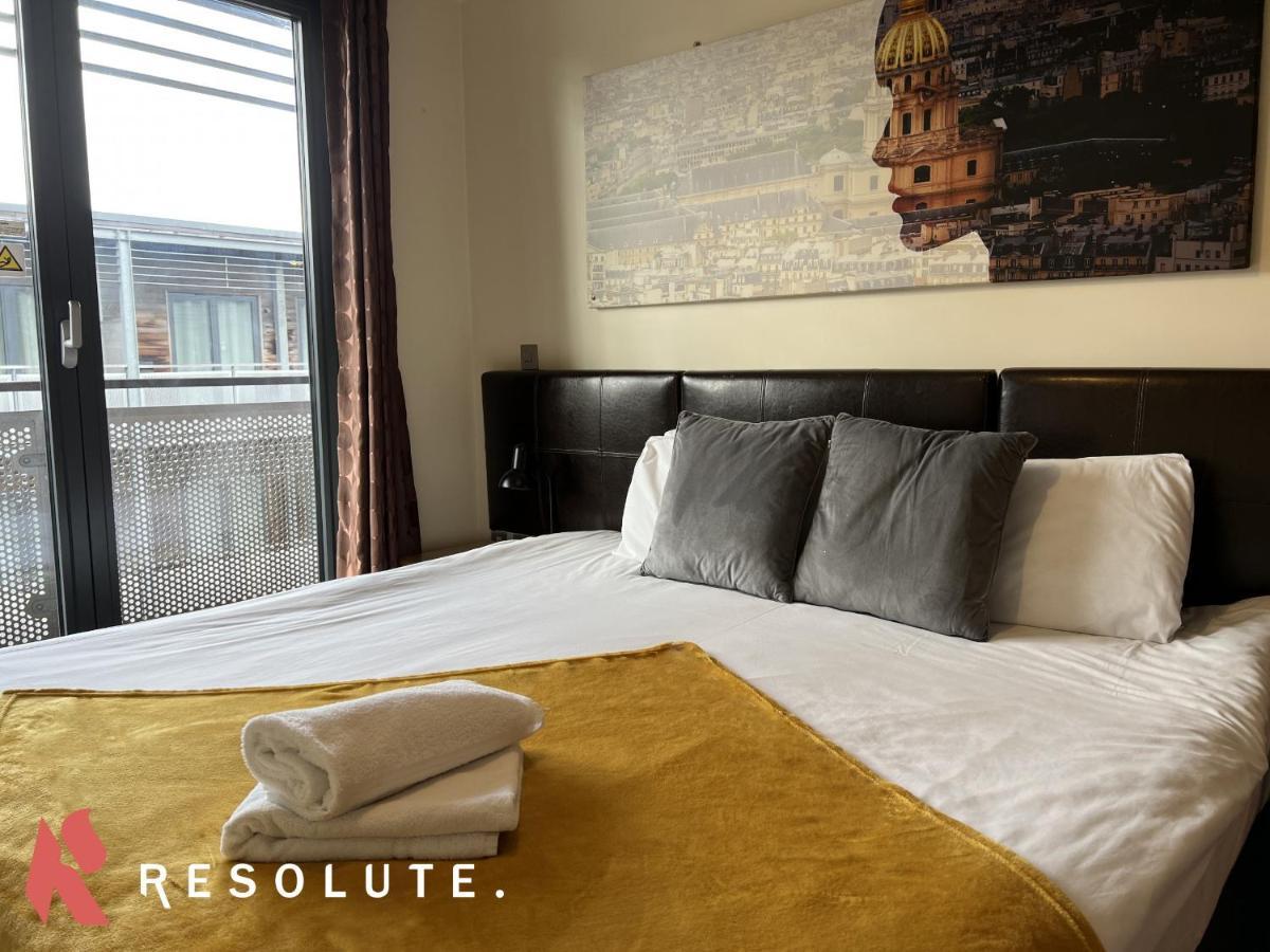Spacious 2 Bedroom Arcadian Centre With Balcony & City Centre