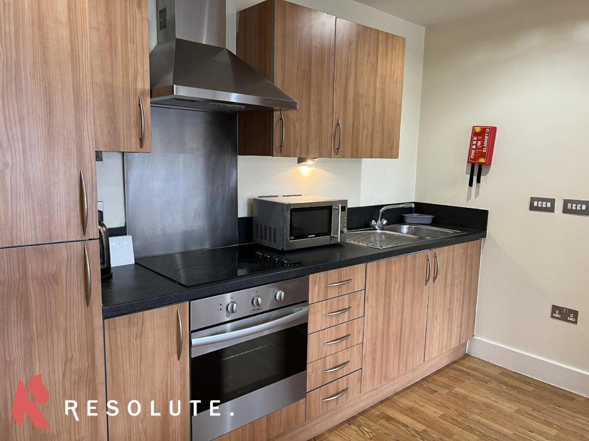 Apartment Spacious 2 Bedroom Arcadian Centre With Balcony & City Centre